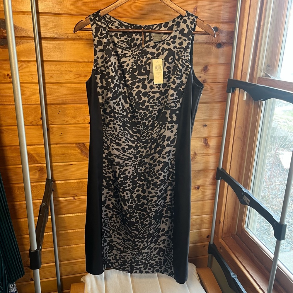 ANN TAYLOR- 💯 Silk Black and Gray Animal Print Shift Dress